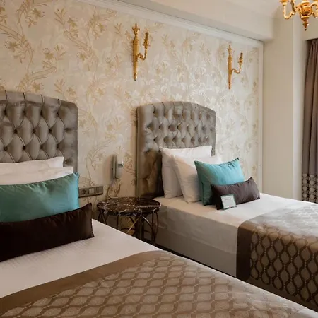 The Pera Hill Hotell 4*