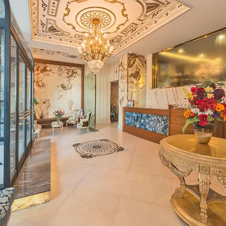 The Pera Hill Hotell 4*