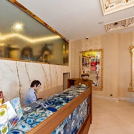 The Pera Hill 4*