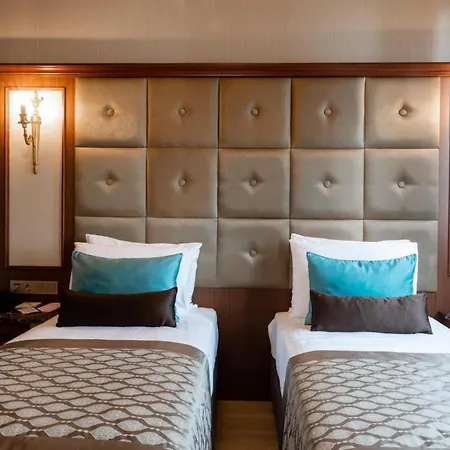 Отель The Pera Hill 4*