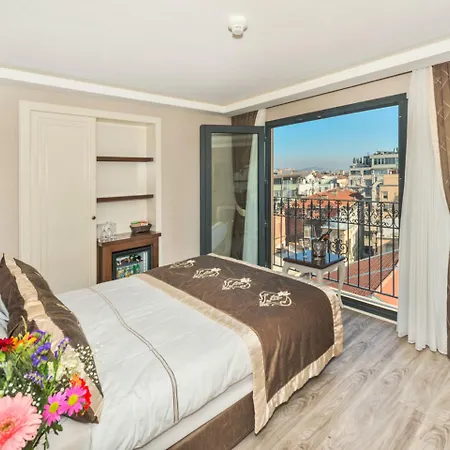 The Pera Hill Szálloda 4*