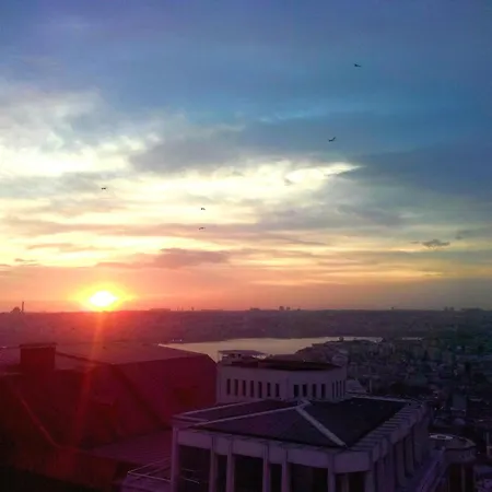 The Pera Hill