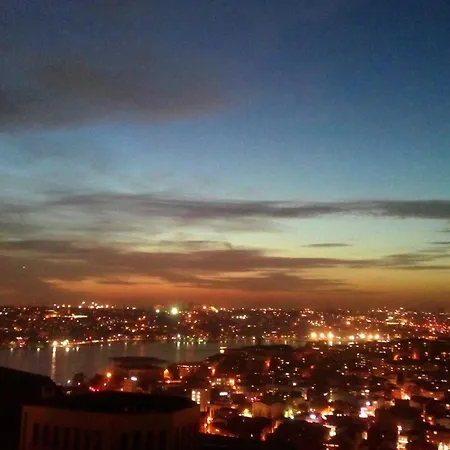 The Pera Hill 4*