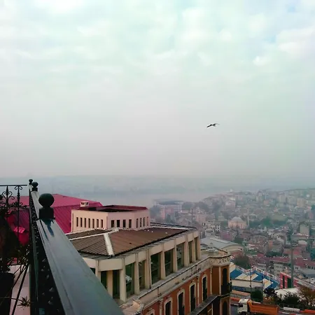 Szálloda The Pera Hill 4*