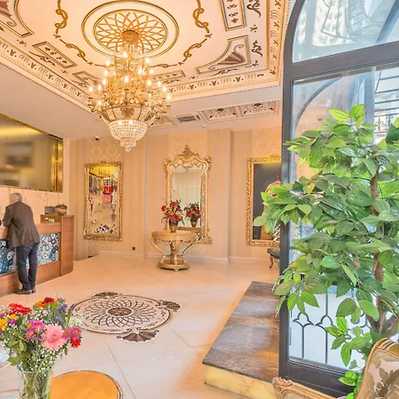 The Pera Hill 4*