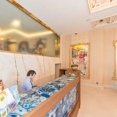 The Pera Hill