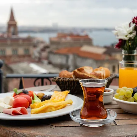 The Pera Hill Отель 4*